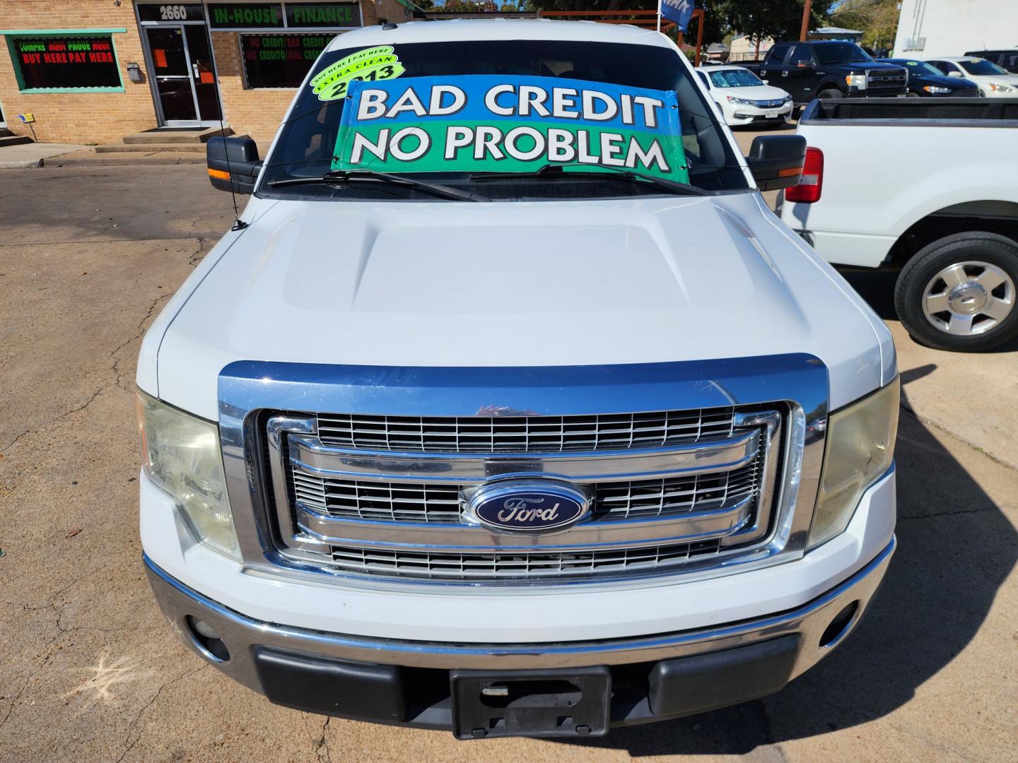 2013 WHITE /GRAY Ford F-150 XLT (1FTEX1CM4DF) with an 3.7L V6 DOHC 24V engine, 6-Speed Automatic transmission, located at 2660 S.Garland Avenue, Garland, TX, 75041, (469) 298-3118, 32.885551, -96.655602 - Welcome to DallasAutos4Less, one of the Premier BUY HERE PAY HERE Dealers in the North Dallas Area. We specialize in financing to people with NO CREDIT or BAD CREDIT. We need proof of income, proof of residence, and a ID. Come buy your new car from us today!! This is a very well cared for 2013 FO - Photo#8